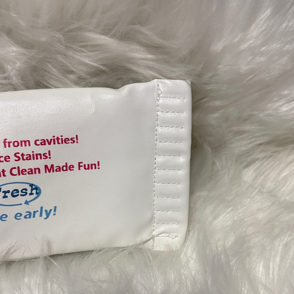Clean Fresh Toothpaste Tube Pouch - Picture 6 of 11